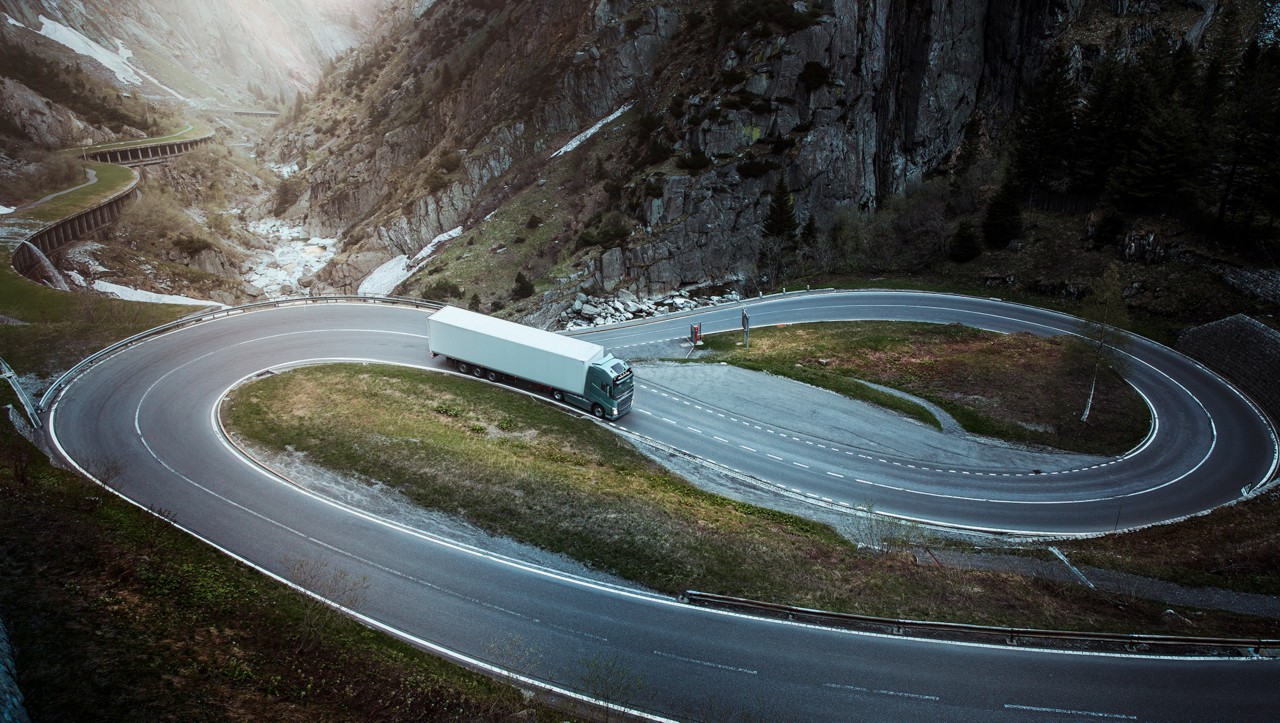 Volvo FH v horském terénu